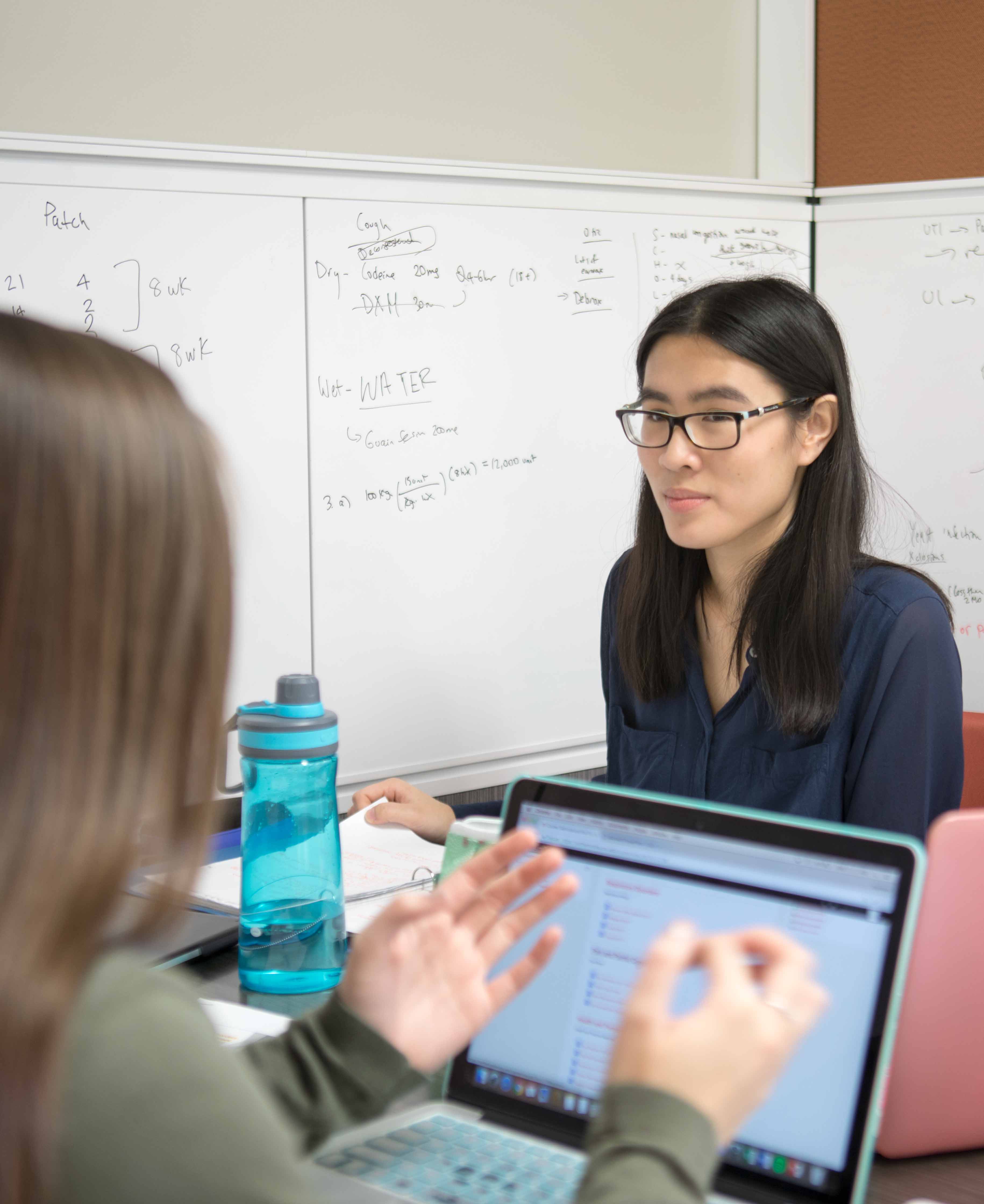 college of pharmacy students studying