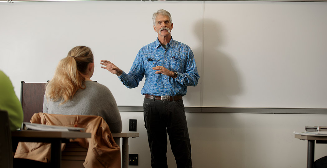 ONU welcomes guest lecturers and volunteers.