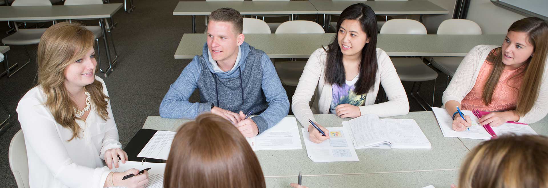 ONU pharmacy students in class