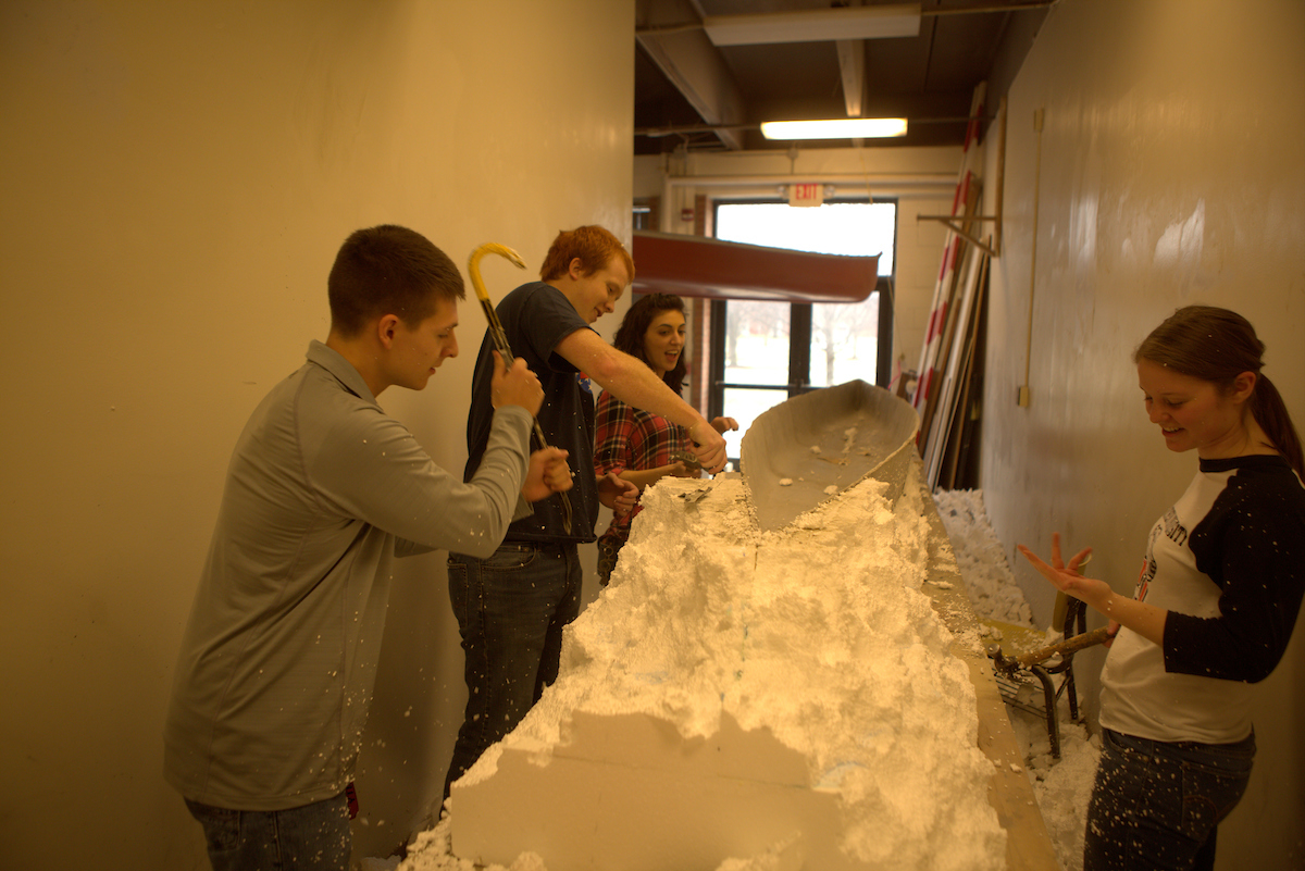 Building the concrete canoe