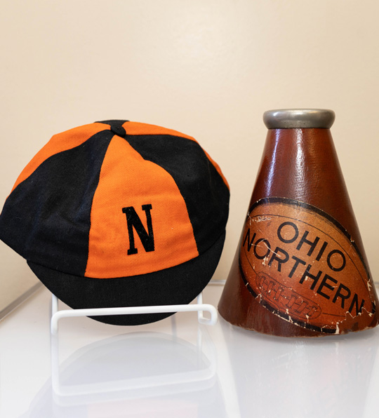 ONU beanie and cheer horn