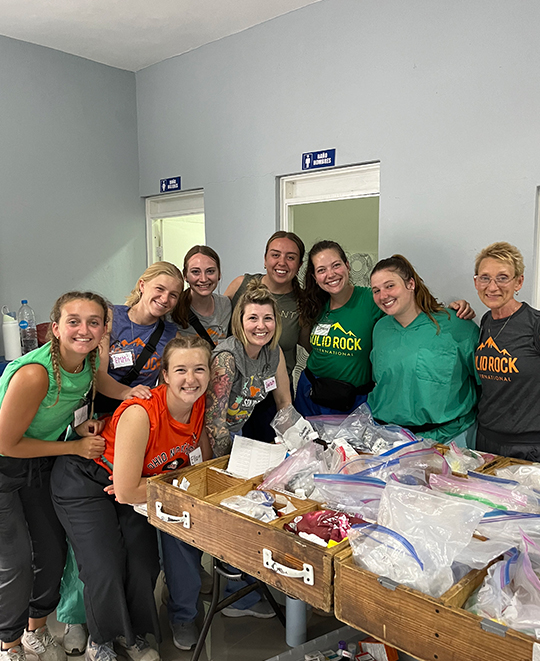 Photo of ONU students gathering supplies