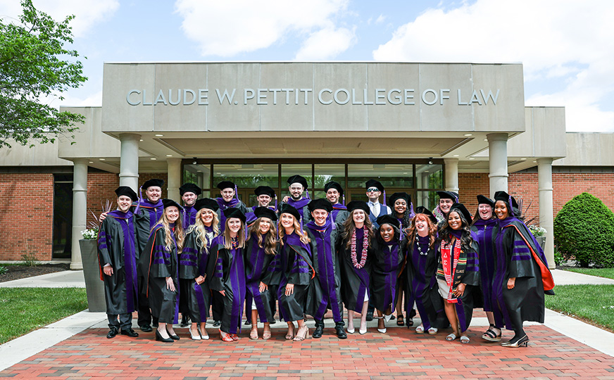 Photo of ONU law grads
