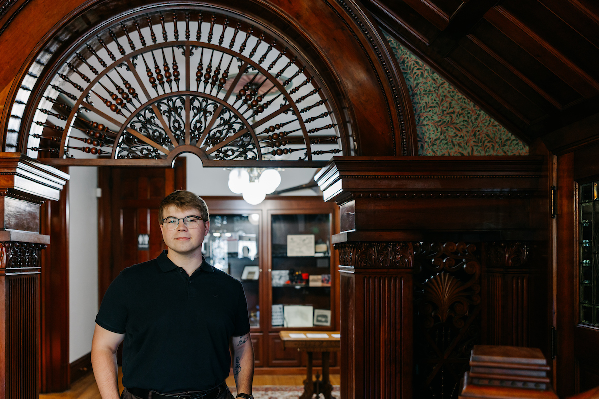 descriptive alt text should go here