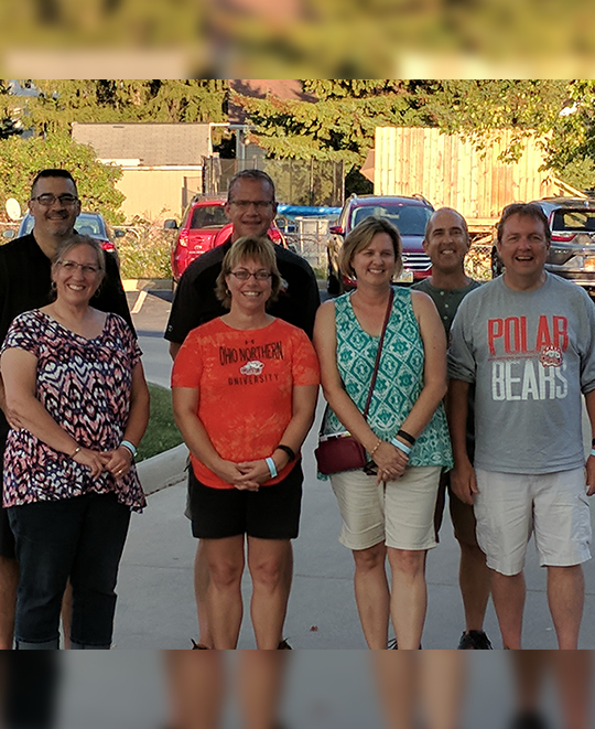 Photo of friend group at ONU’s Homecoming