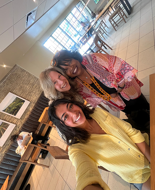 Cafeteria selfie with Simran, ONU President Baumann and another staff member