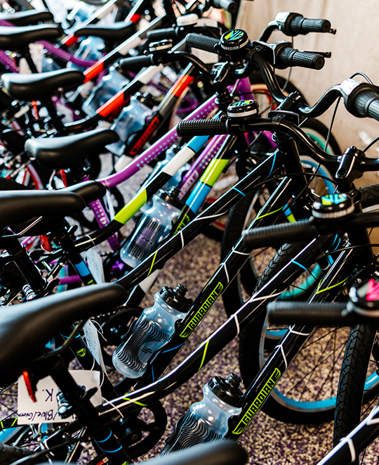 Many bikes next to eachother