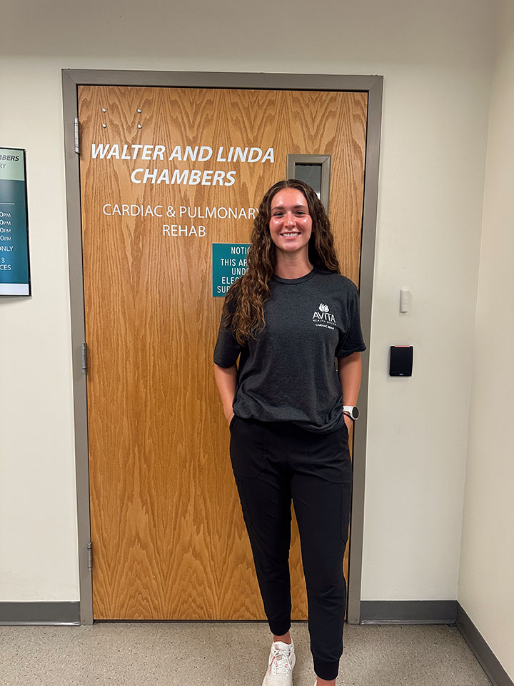Dalani Kiser with a cardiac rehab internship at Avita Health System in Galion, OH.
