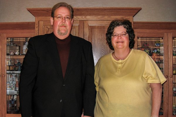 News Article Image - Weavers pay it forward to future pharmacists