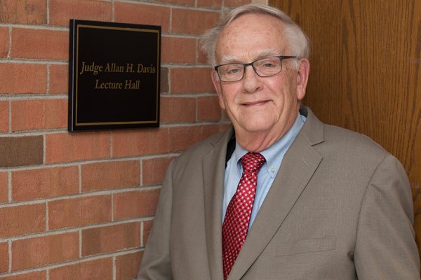 News Article Image - Judge Allan H. Davis’s gift moving ONU Law students forward