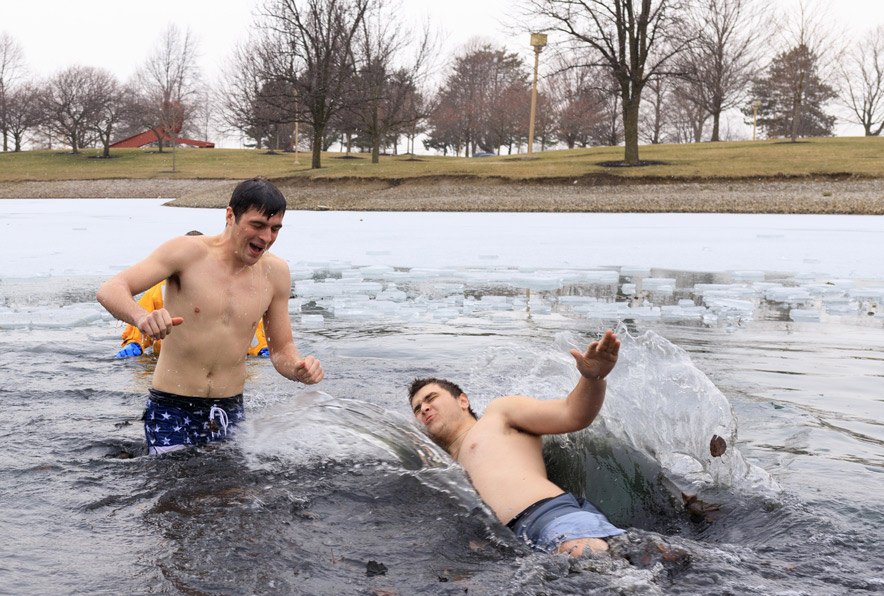 Freezin’ for a Reason ONU fraternity members to take the Polar Bear Plunge Ohio Northern