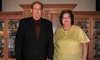 Photo of Larry and Carol Weaver