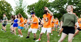 ONU students dancing outdoors together