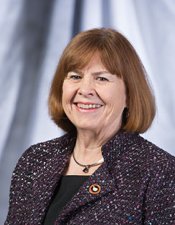 Photo of Dr. Peggy Piascik, BSPh ‘74