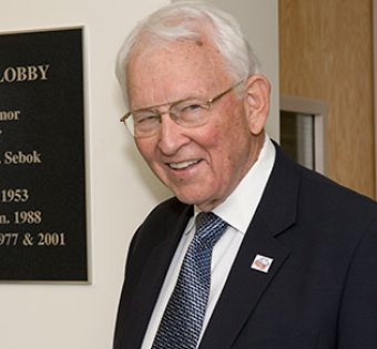 ONU alumna Albert Sebok